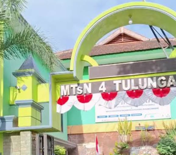 Dugaan Penjualan Buku LKS di MTsN 4 Tulungagung Tuai Keberatan Wali Murid