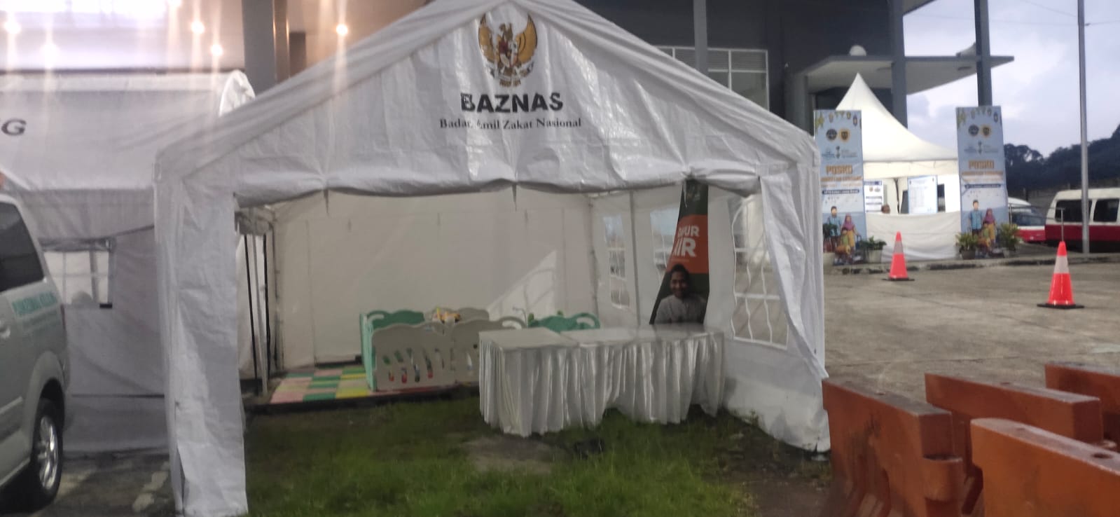 Lelah Saat Mudik Melintasi Sumedang? Mampir ke Terminal Ciakar, Ada Kopi dan Servis Motor Gratis dari BAZNAS.
