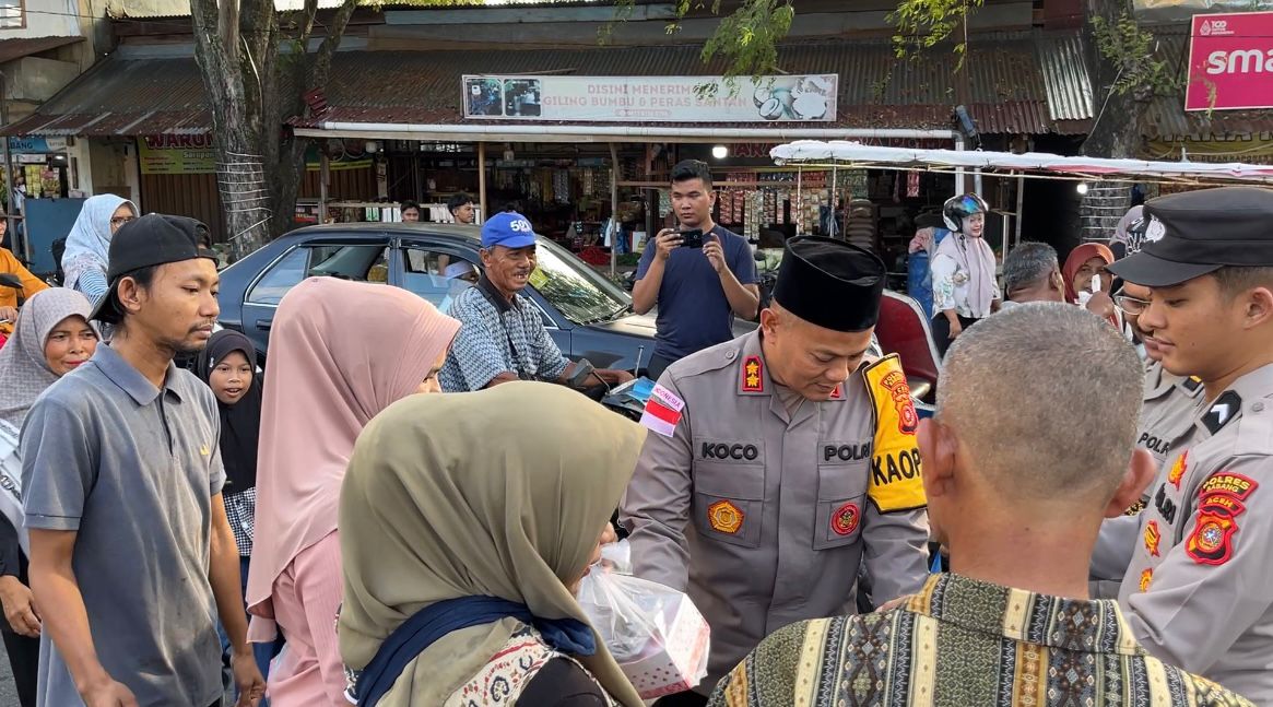 Polres Sabang Berbagi Takjil, Wujud Kepedulian Di Bulan Ramadhan