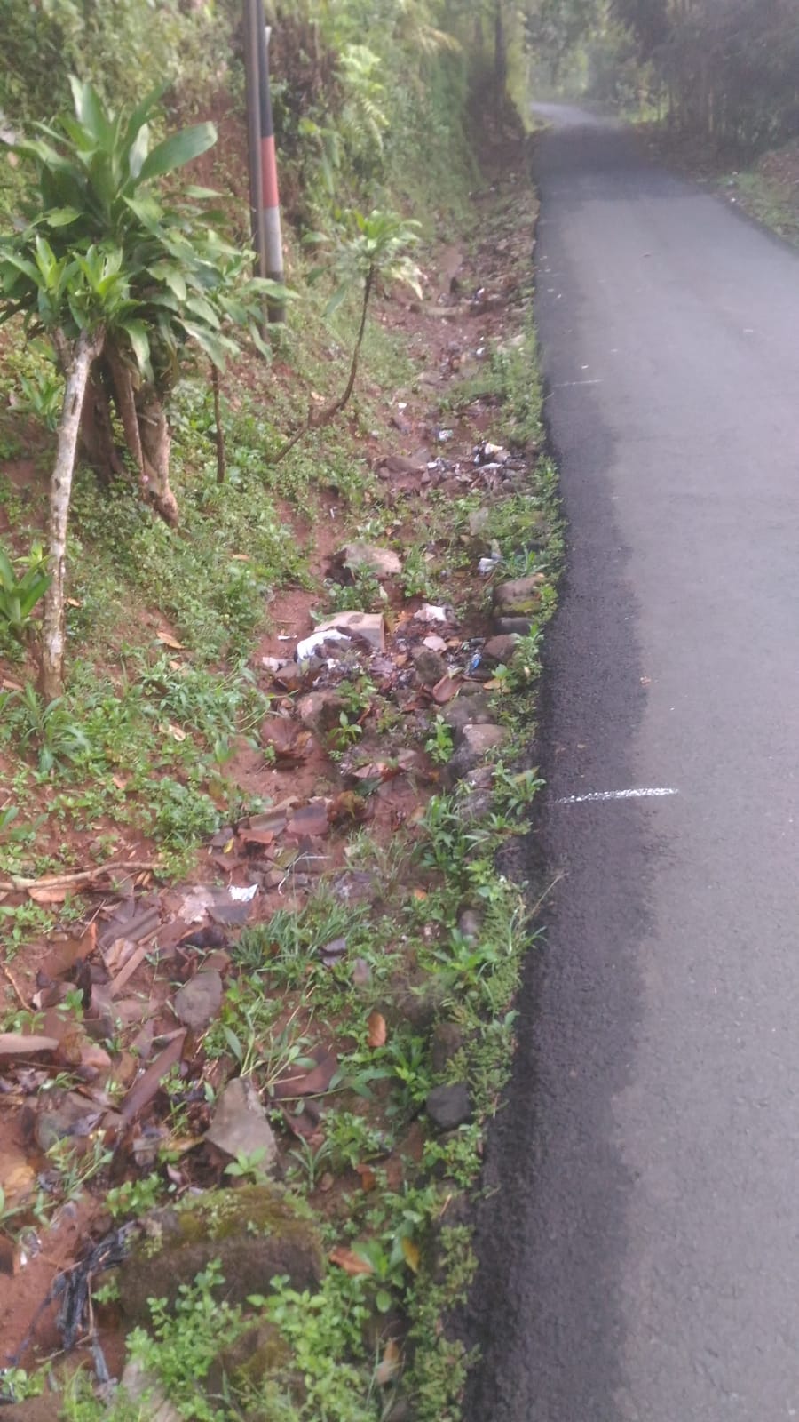 TPT Jalan Mumunggang – Pangauban Harus Secepatnya Dibangun Jangan Menunggu Badan Jalan Hancur .