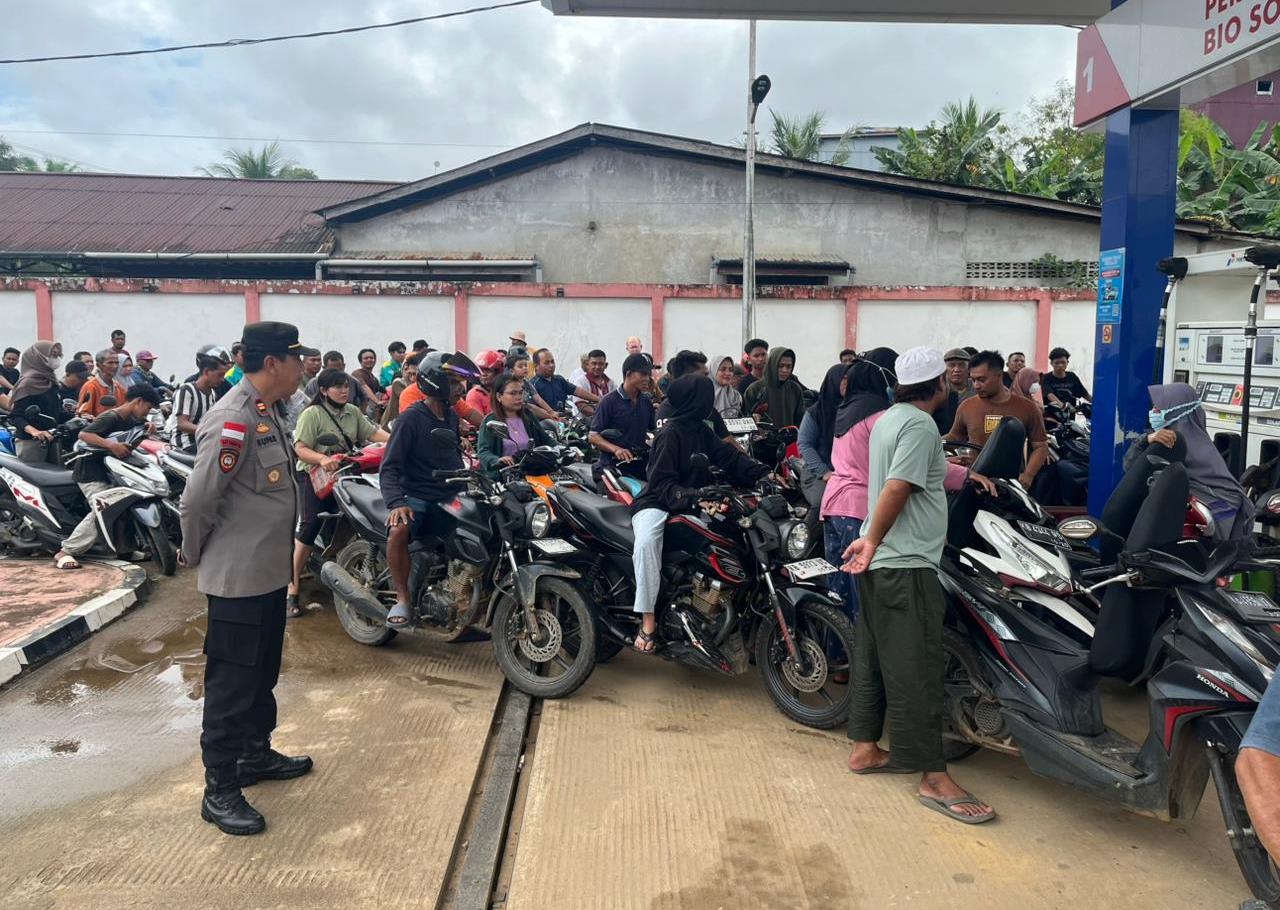 Respons Cepat Polsek Meliau, Antisipasi Lonjakan Antrean BBM Pasca Kekosongan Stok