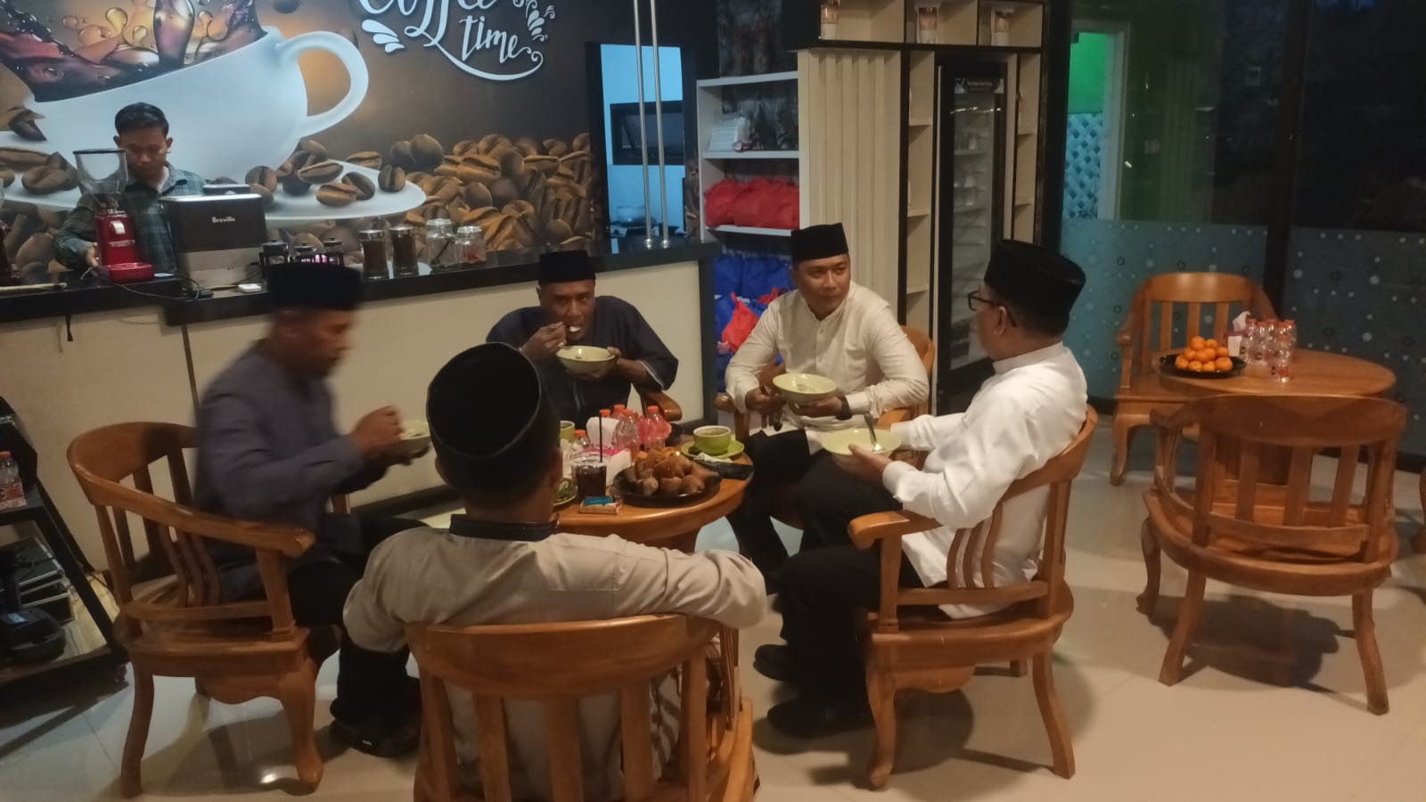 Dandim 0825/Banyuwangi Gelar Buka Puasa Bersama, Hangatkan Kebersamaan dengan Kaum Dhuafa di Lereng Songgon