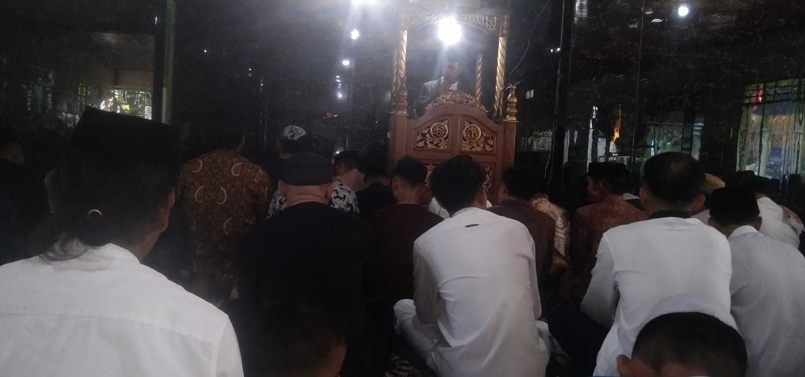Idul Fitri di Mesjid Nurul Mujahidin Panaikang Penuh Kesyukuran dan Kebersamaan