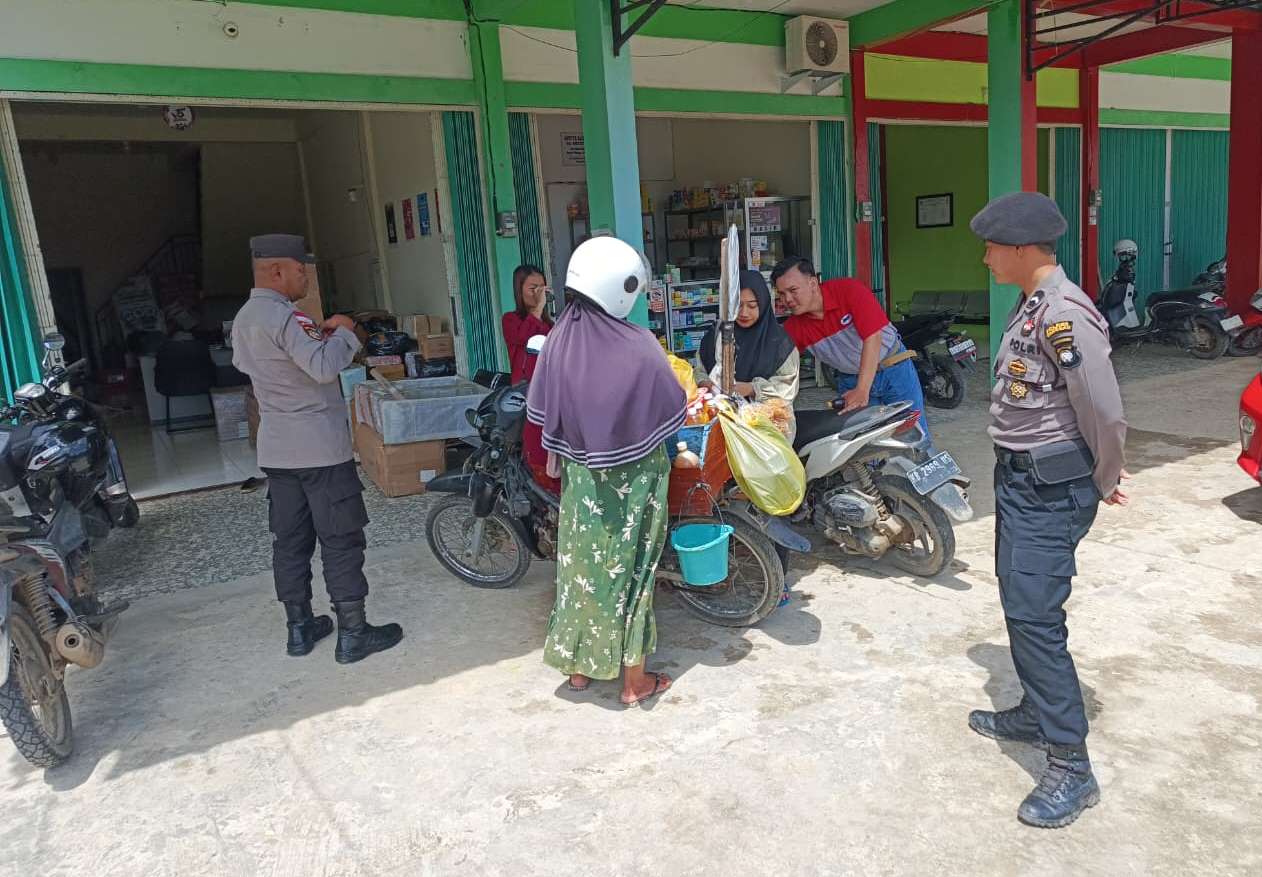 Bangun Kedekatan dengan Warga, Patroli Presisi Entikong Kedepankan Pendekatan Humanis