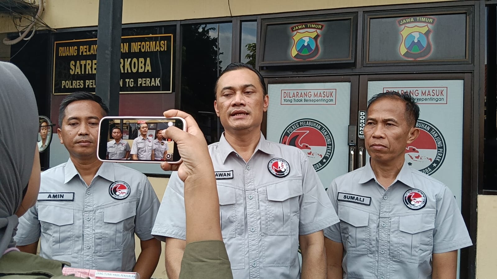 Polres Tanjungperak Ungkap Jaringan Pengedar Sabu, 4 Tersangka Diamankan di Surabaya*