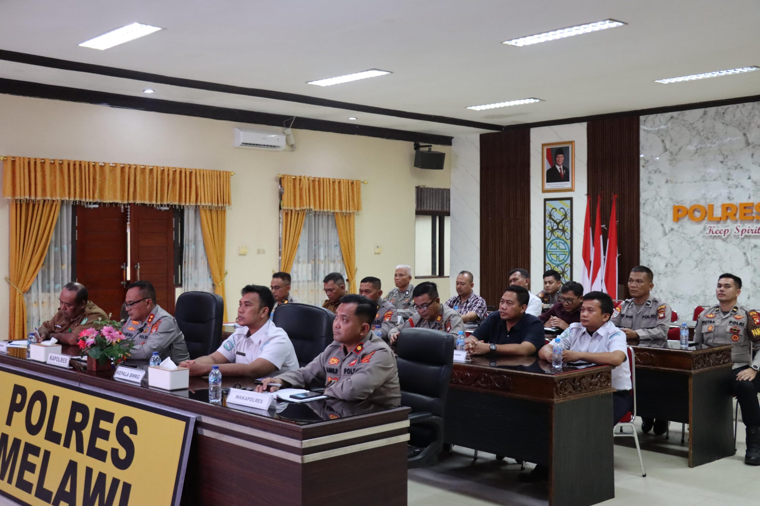 Kapolres Melawi Bersama Instansi Terkait Zoom Meeting Antisipasi Penomena El Nino “Godzilla”