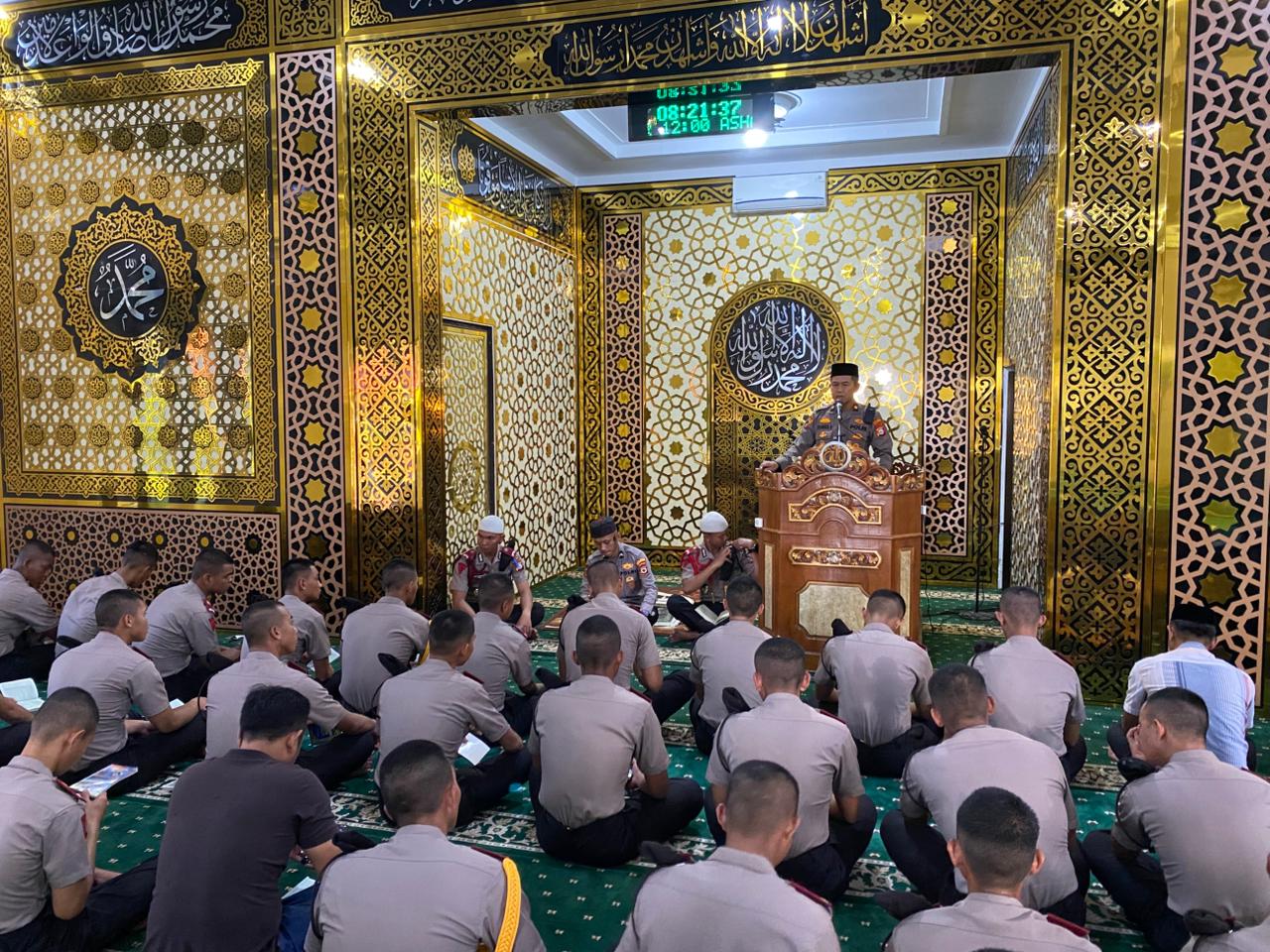 Perkuat Iman dan Mental, Polres Bulukumba Gelar Binrohtal Bersama Siswa Latja SPN Batua*