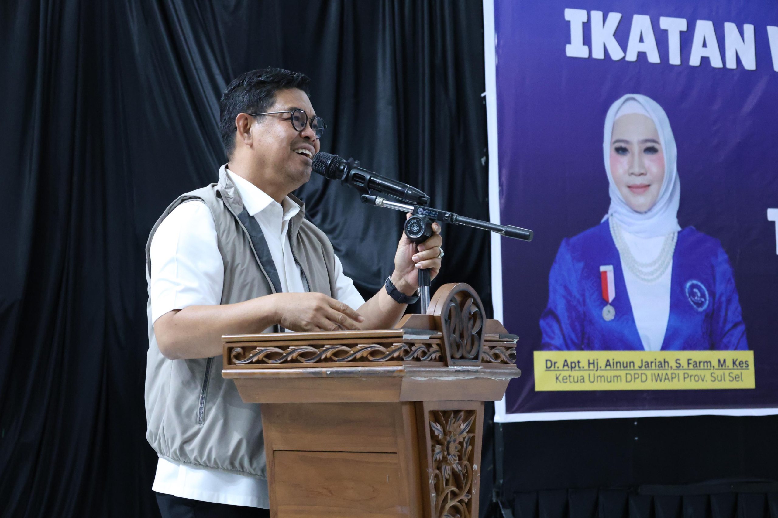 HADIRI HUT KE-51 IWAPI, WABUP EDY MANAF: PEREMPUAN PENGGERAK EKONOMI DIGITAL BULUKUMBA*