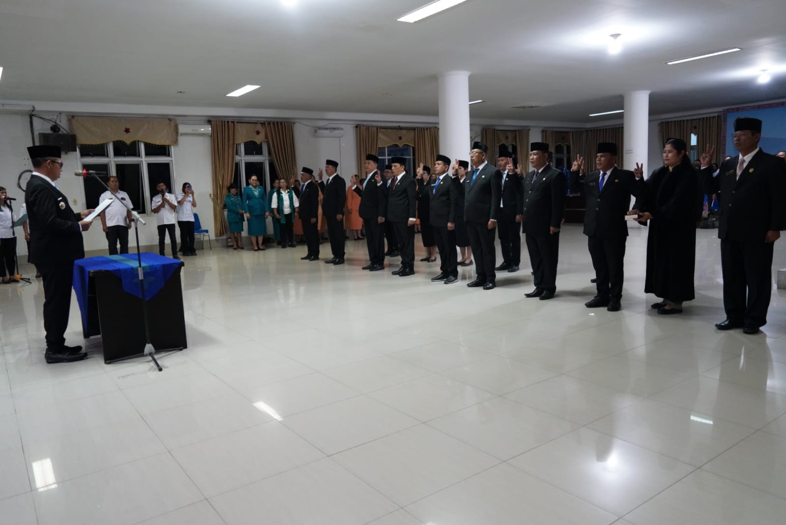 ‎Segarkan Birokrasi, Bupati JTP Lantik Pejabat Eselon II dan Beri Deadline Satu Minggu Serahkan Program Konkret