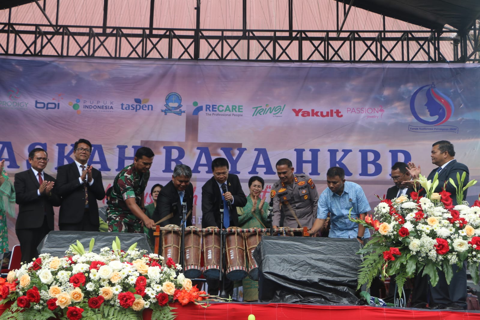 ‎Pemkab Taput Ajak HKBP Sinergi Bangun Generasi Brilian dan Kembangkan Wisata Rohani Salib Kasih