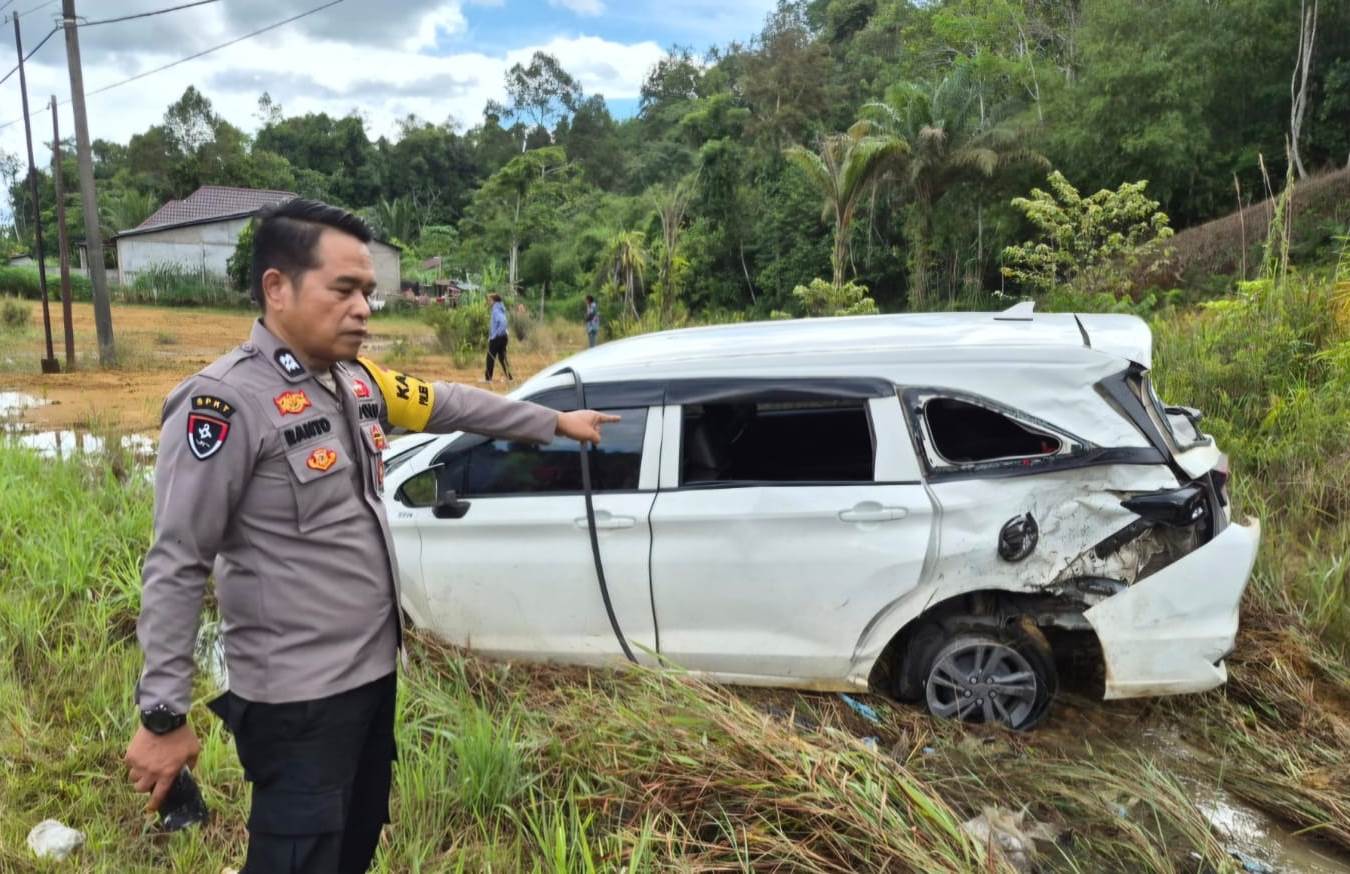 Mobil Diduga Pecah Ban, Dua Korban Meninggal dalam Laka di Sanggau
