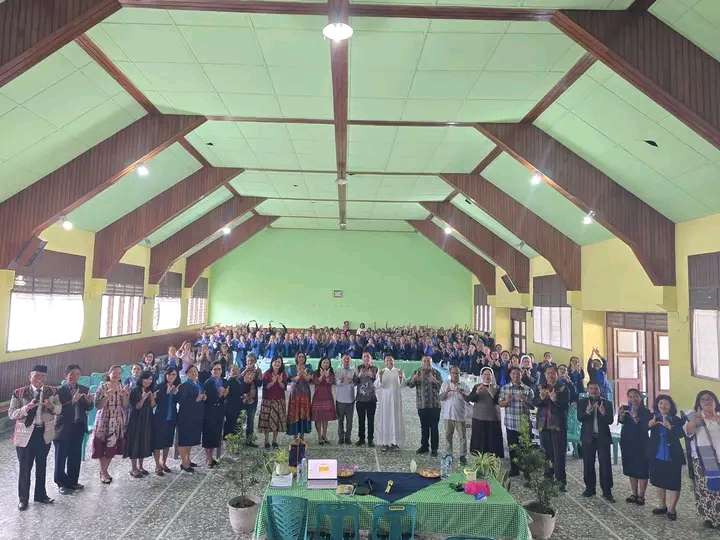 Pemkab Humbang Hasundutan hadiri Konfercab IV WKRI DPC Humbang Hasundutan: Tekankan Soliditas dan Sinergi di Era Digital