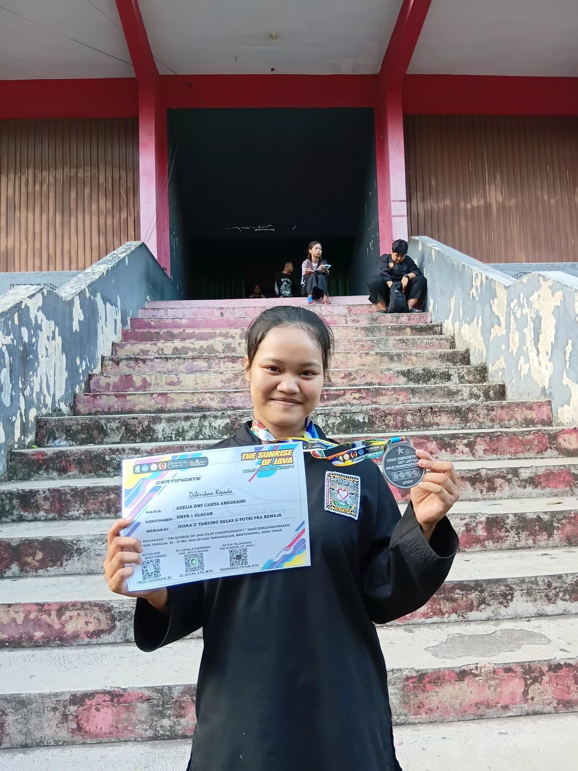 Adelia Dwi Cahya Anggraini Siswi SMPN 1 Glagah Tembus Podium The Sunrise of Java Silat Championship 1