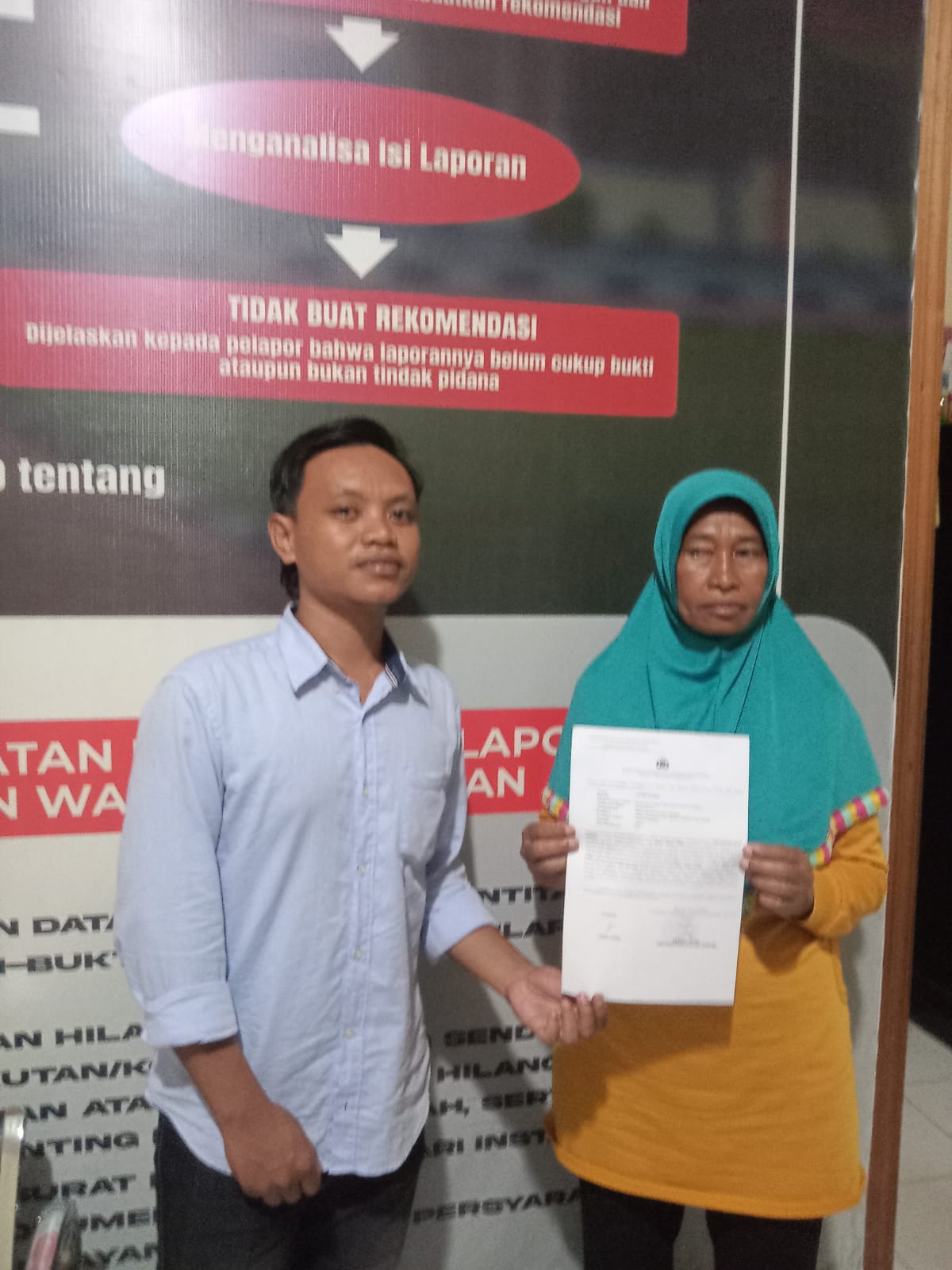 Diduga Lakukan Pelecehan Non Verbal terhadap Ibu Rumah Tangga, Warga Tuwokona Resmi Dilaporkan ke Polres Halsel