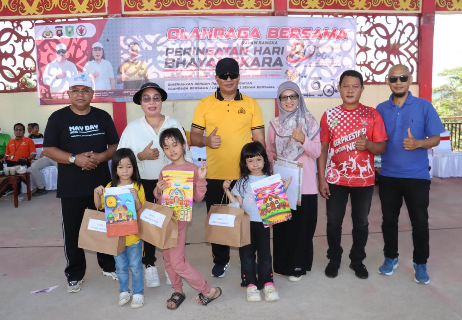 Ribuan Warga Meriahkan Car Free Day Hari Bhayangkara ke-80, Polres Sanggau Perkuat Kebersamaan dan Dorong UMKM Lokal