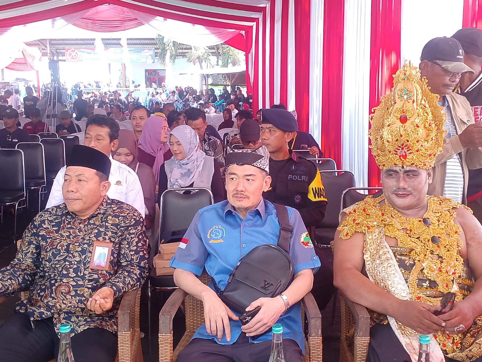 Pemerintah Kabupaten Banyuwangi  Kepala KUA Kecamatan Muncar Hadiri Tradisi Tahunan Petik Laut 2026