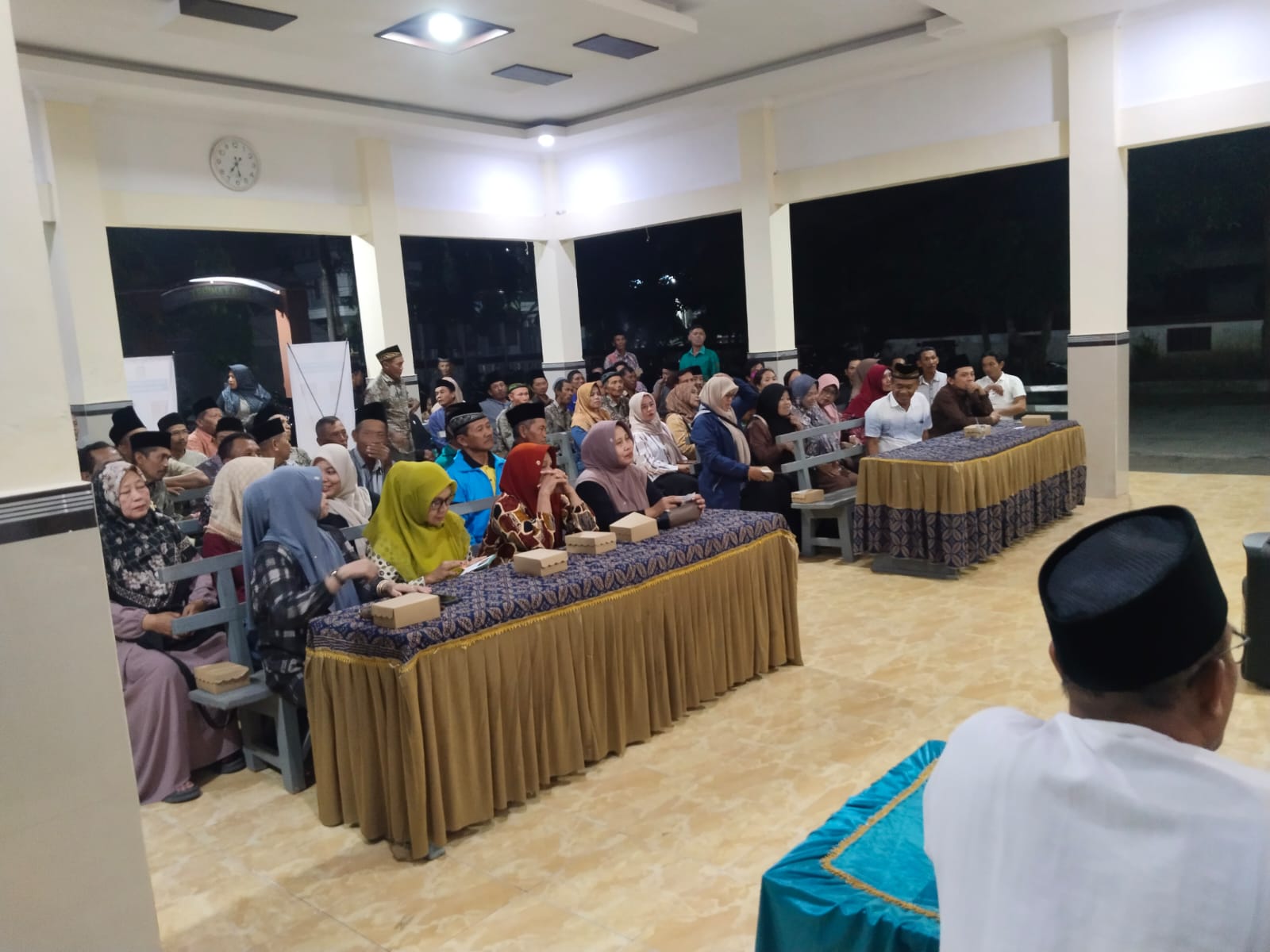 Sinergi Kawal Demokrasi Desa, Babinsa Purwoagung Monitor Pemilihan Anggota BPD Periode 2026-2034
